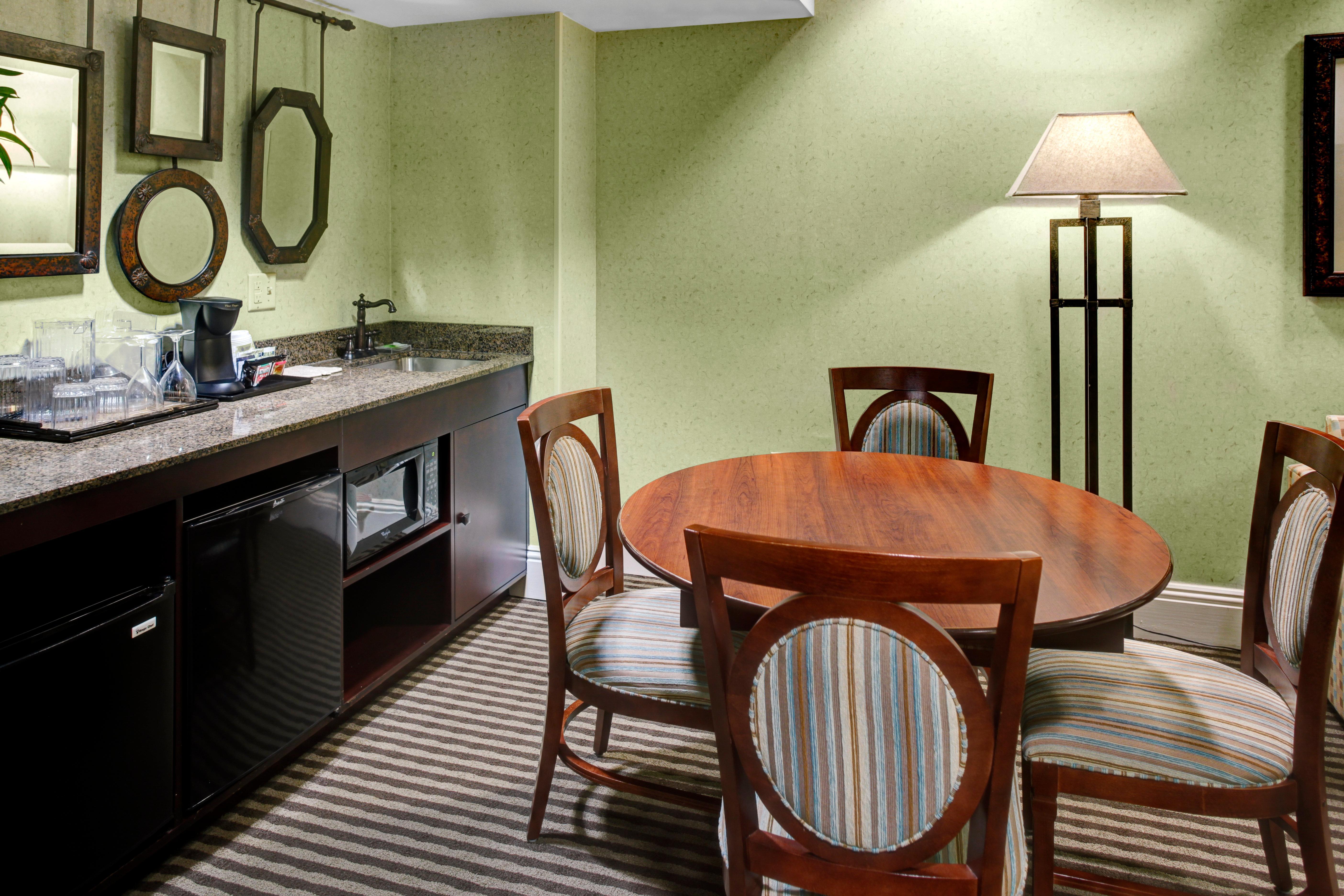 Holiday Inn Express Hotel & Suites Atlanta Buckhead By Ihg Ngoại thất bức ảnh